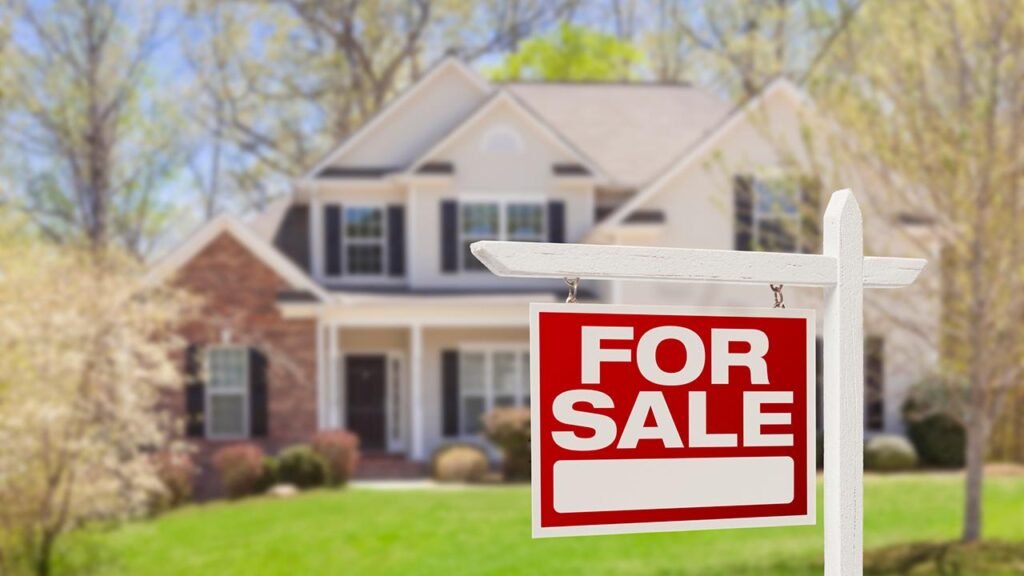 US Housing Market Grapples with Inventory Shortage, Faces Multiyear Challenge