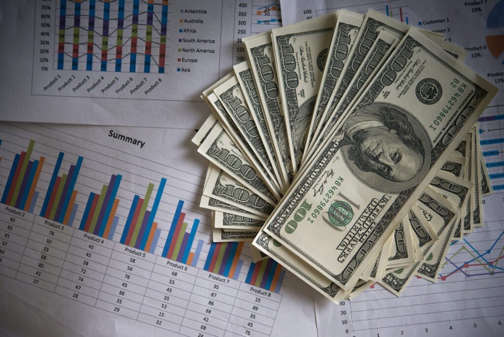 Breaking News: US Economy Surges in Fourth Quarter, Defying Recession Expectations
