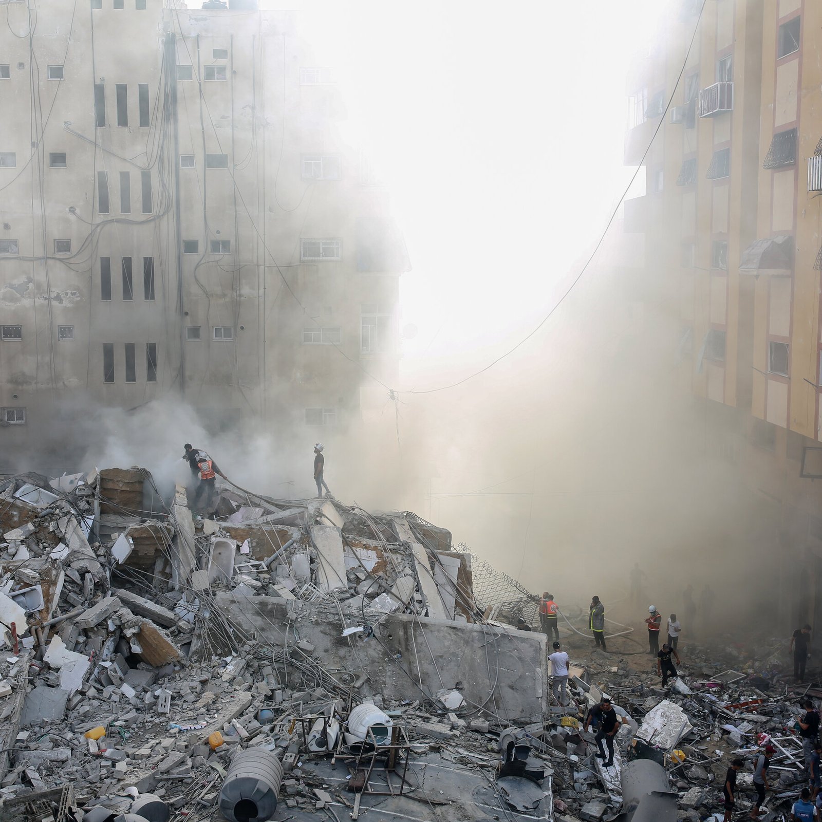 Israel-Hamas Ceasefire: Who Broke the Truce and What’s Really Happening in Gaza?