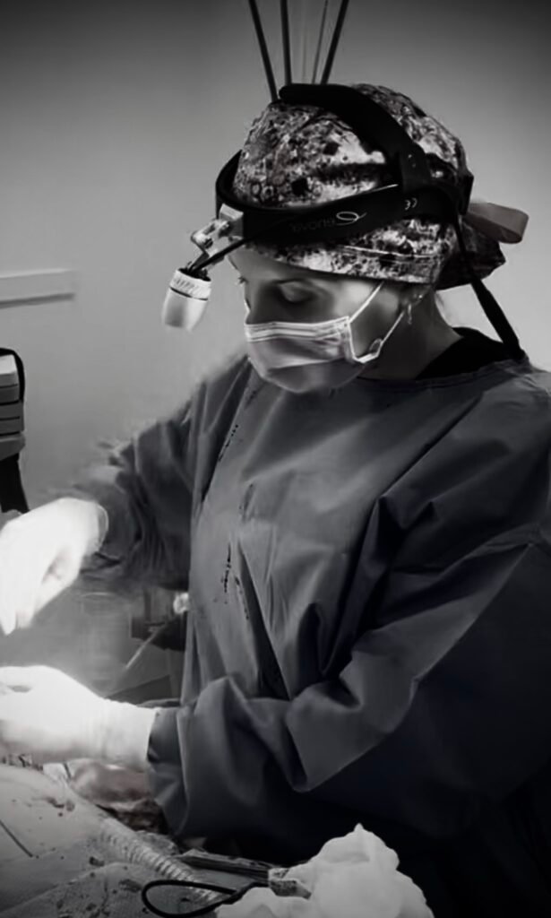 Dr. Tessa Meyer: Advancing Cosmetic Surgery Through Surgical Excellence, Compassion, and Resilience